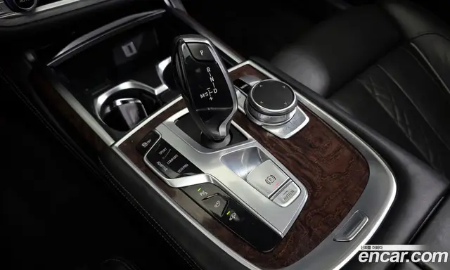 BMW 7 серия 2015 4.4 автомат (гидро), миниатюра 9
