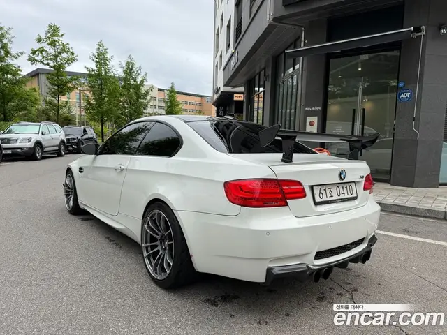 BMW M3 2011 4.0 автомат (гидро), миниатюра 2