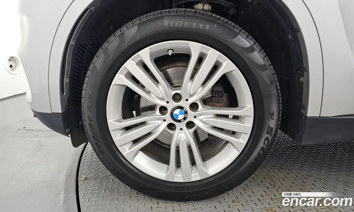 BMW X5 2015 3.0 автомат (гидро), фото 5
