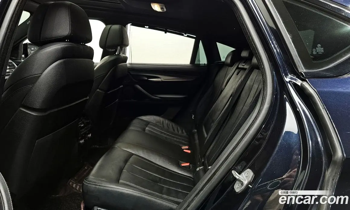 BMW X6 2018 3.0 автомат (гидро), фото 12