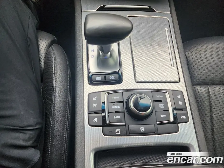 Genesis G80 2017 3.3 автомат (гидро), фото 14 Genesis G80 2017 3.3 автомат (гидро), фото 14