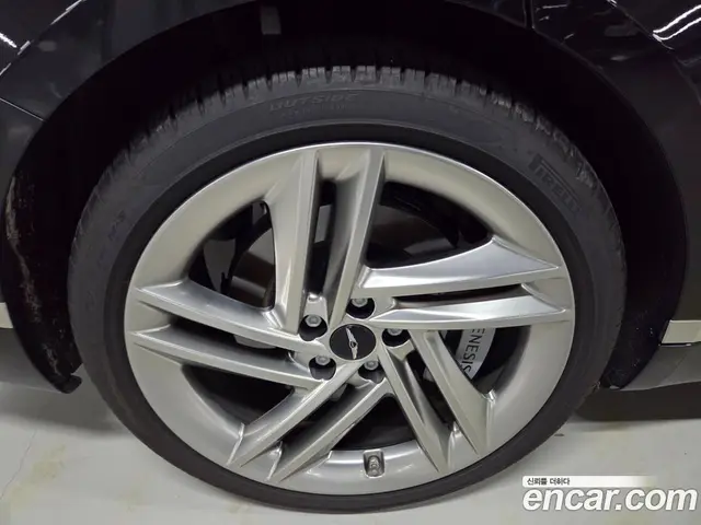 Genesis G80 2025 2.5 автомат (гидро), миниатюра 11