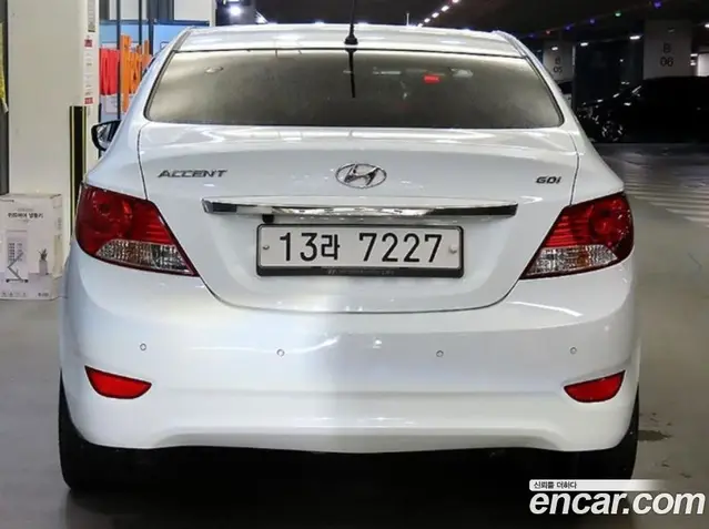 Hyundai Accent 2012 1.6 автомат (гидро), миниатюра 6