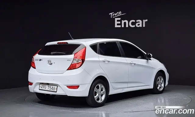 Hyundai Accent 2012 1.6 автомат (гидро), миниатюра 2
