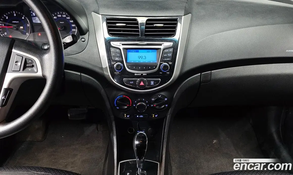 Hyundai Accent 2012 1.6 автомат (гидро), фото 14