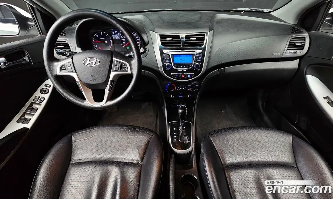 Hyundai Accent 2012 1.6 автомат (гидро), фото 7