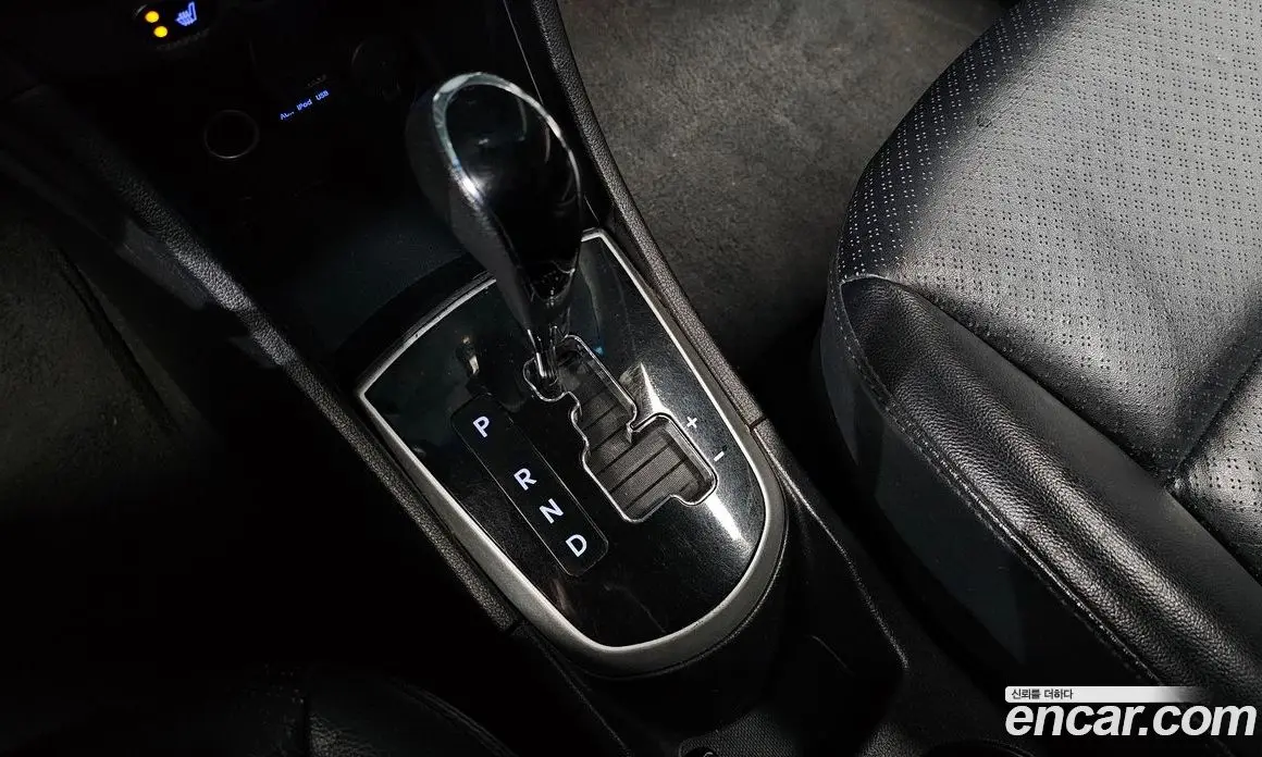 Hyundai Accent 2012 1.6 автомат (гидро), фото 9