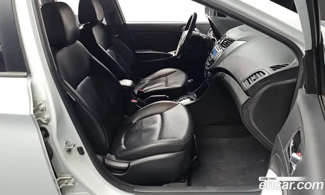 Hyundai Accent 2012 1.6 автомат (гидро), миниатюра 10