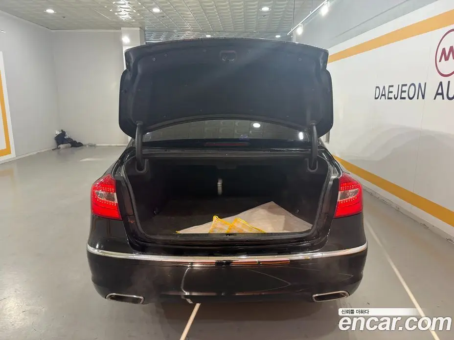 Hyundai Genesis 2012 3.3 автомат (гидро), фото 18 Hyundai Genesis 2012 3.3 автомат (гидро), фото 18