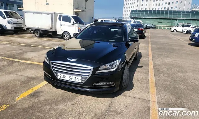 Hyundai Genesis, 2015, 215 389 км