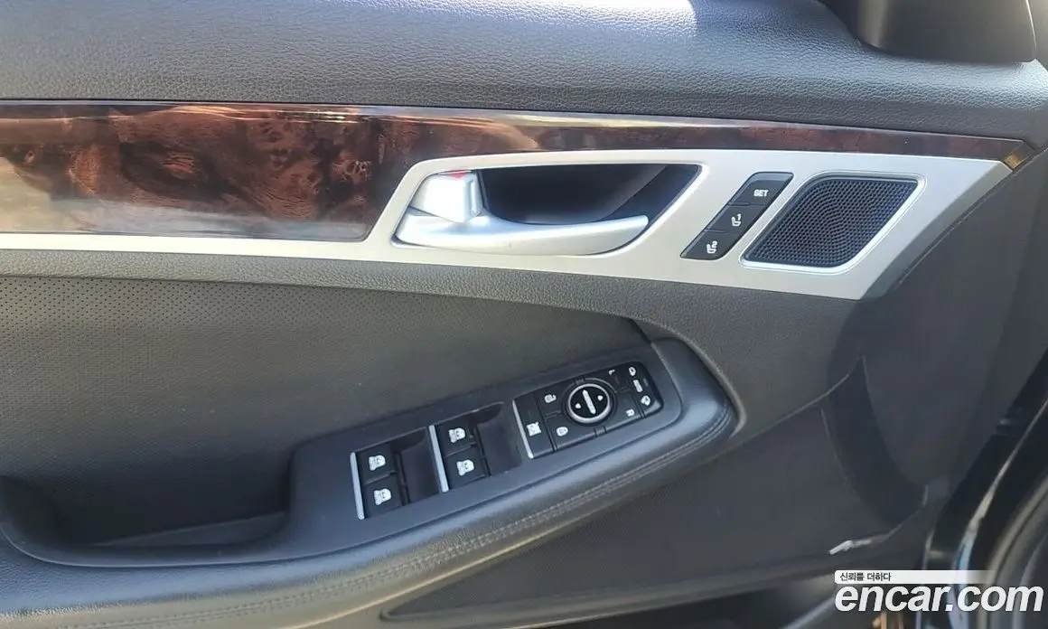 Hyundai Genesis 2015 3.3 автомат (гидро), фото 15