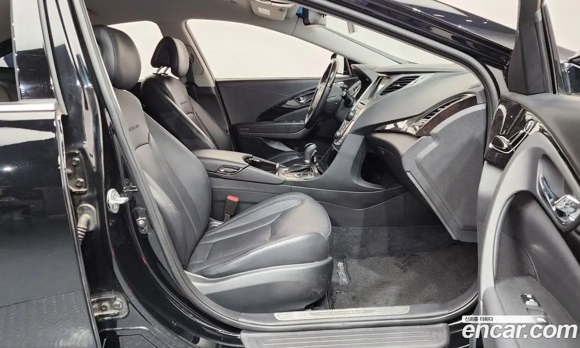 Hyundai Grandeur 2012 3.0 автомат (гидро), фото 16