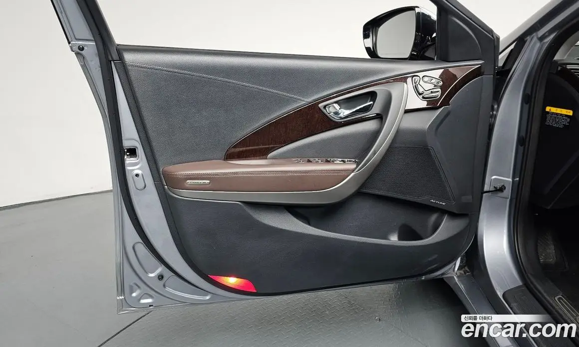 Hyundai Grandeur 2014 3.0 автомат (гидро), фото 13