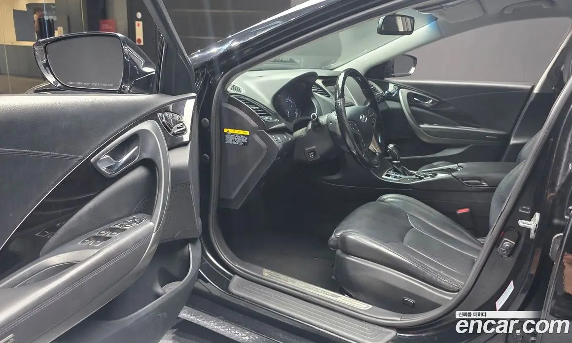 Hyundai Grandeur 2014 2.4 автомат (гидро), фото 13 Hyundai Grandeur 2014 2.4 автомат (гидро), фото 13