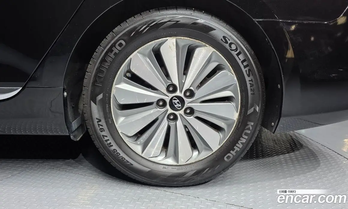 Hyundai Grandeur 2014 2.4 автомат (гидро), фото 7 Hyundai Grandeur 2014 2.4 автомат (гидро), фото 7