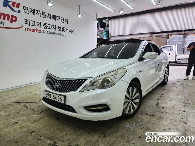Hyundai Grandeur, 2014, 240 300 км