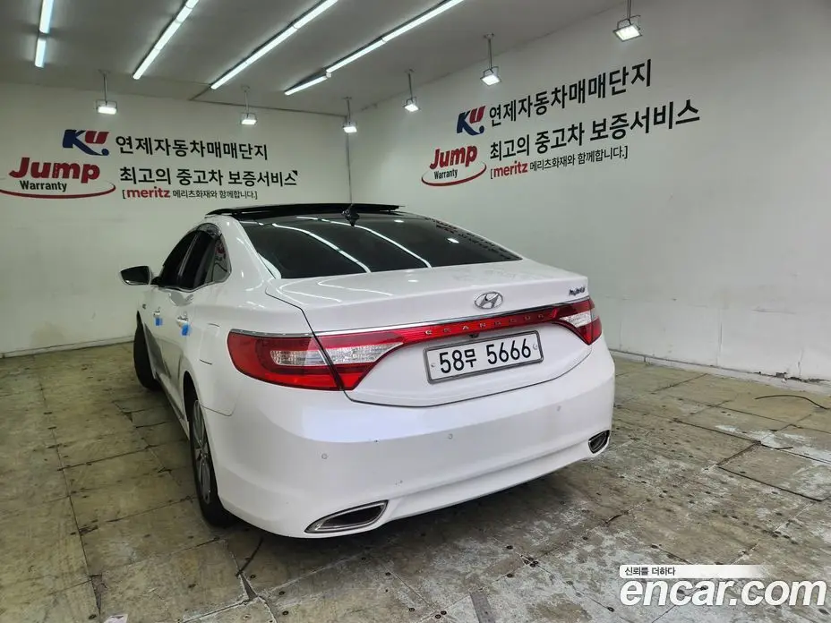 Hyundai Grandeur 2014 2.4 автомат (гидро), фото 11