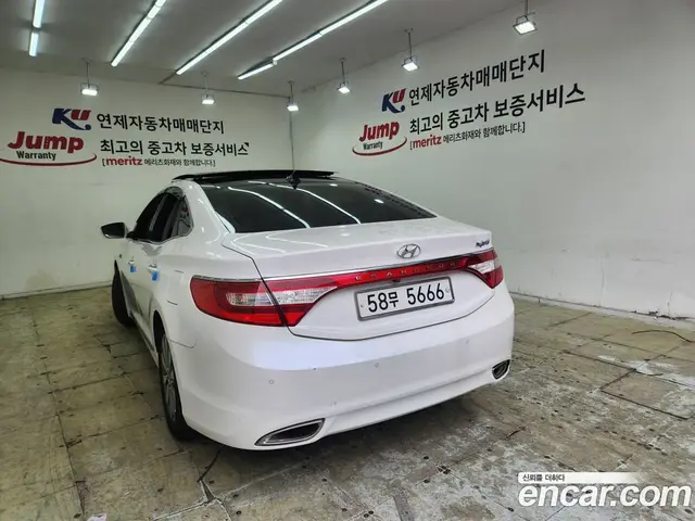 Hyundai Grandeur 2014 2.4 автомат (гидро), миниатюра 11