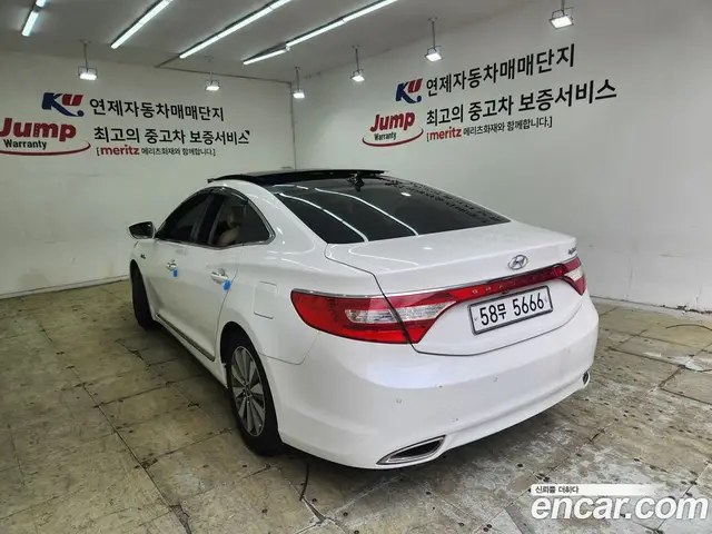 Hyundai Grandeur 2014 2.4 автомат (гидро), миниатюра 12