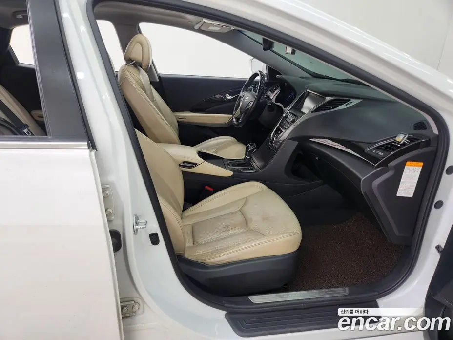 Hyundai Grandeur 2014 2.4 автомат (гидро), фото 15