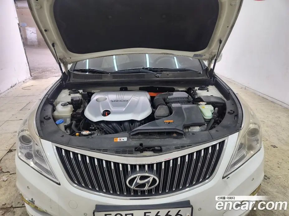Hyundai Grandeur 2014 2.4 автомат (гидро), фото 16