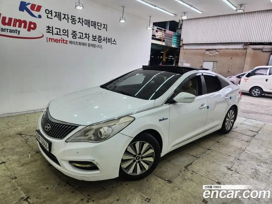 Hyundai Grandeur 2014 2.4 автомат (гидро), фото 19