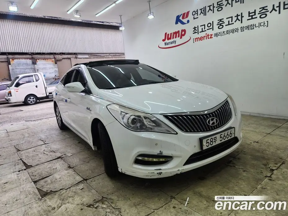 Hyundai Grandeur 2014 2.4 автомат (гидро), фото 3