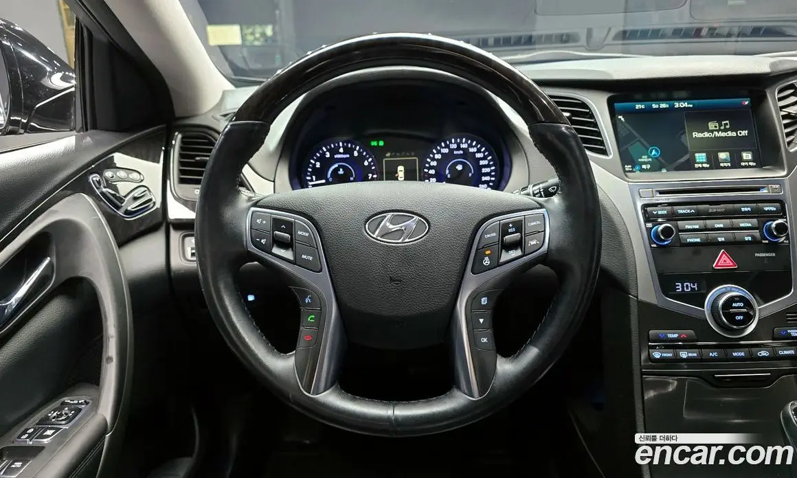Hyundai Grandeur 2015 2.4 автомат (гидро), фото 13