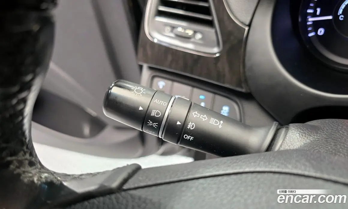 Hyundai Grandeur 2015 2.4 автомат (гидро), фото 16