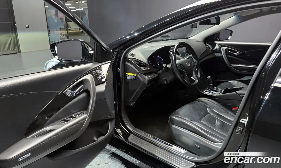 Hyundai Grandeur 2015 2.4 автомат (гидро), фото 10