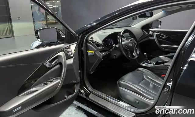 Hyundai Grandeur 2015 2.4 автомат (гидро), миниатюра 10
