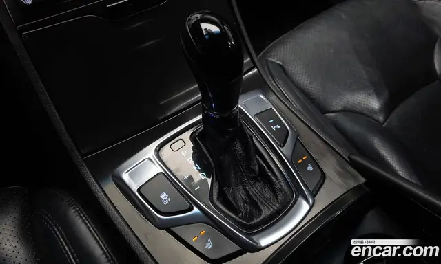 Hyundai Grandeur 2015 2.4 автомат (гидро), миниатюра 9