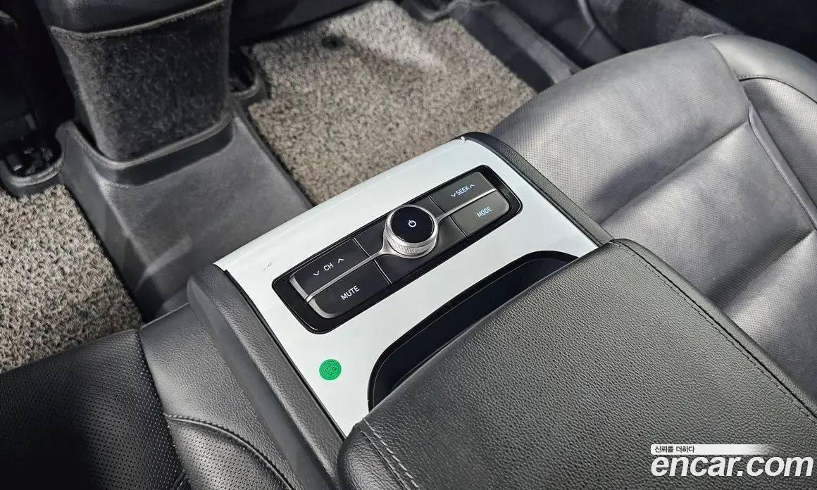 Hyundai Grandeur 2017 3.0 автомат (гидро), фото 18