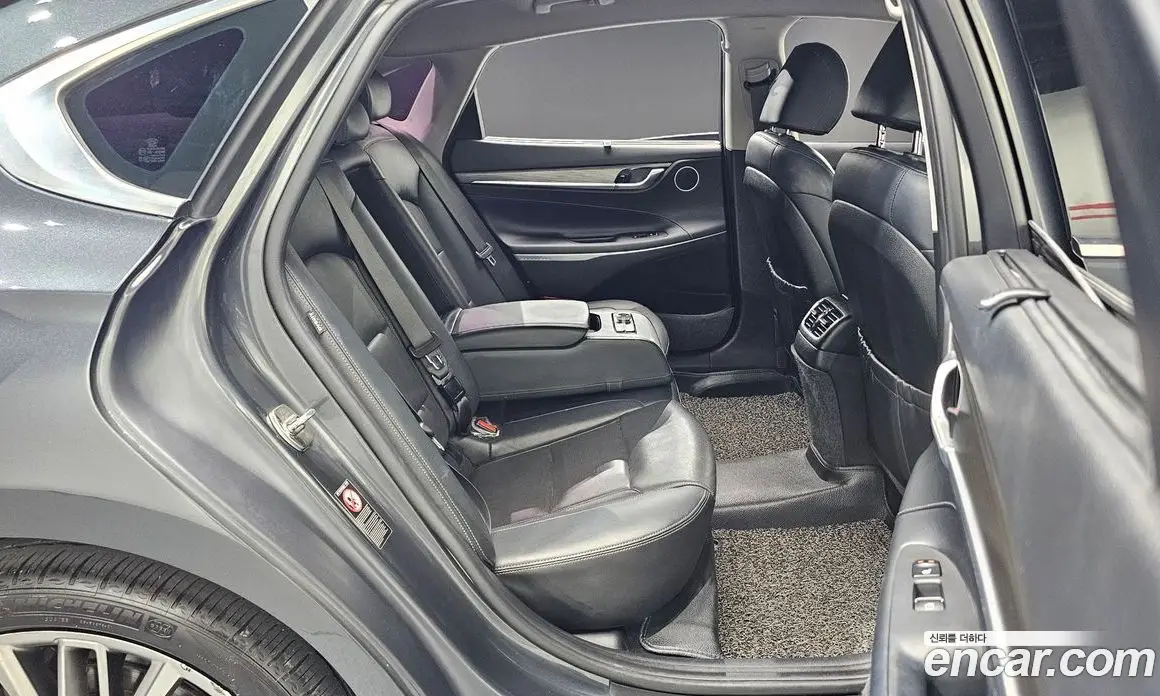 Hyundai Grandeur 2017 3.0 автомат (гидро), фото 20
