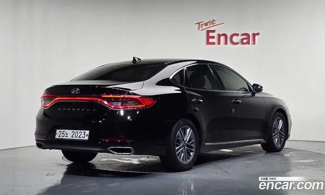 Hyundai Grandeur 2018 2.4 автомат (гидро), миниатюра 2