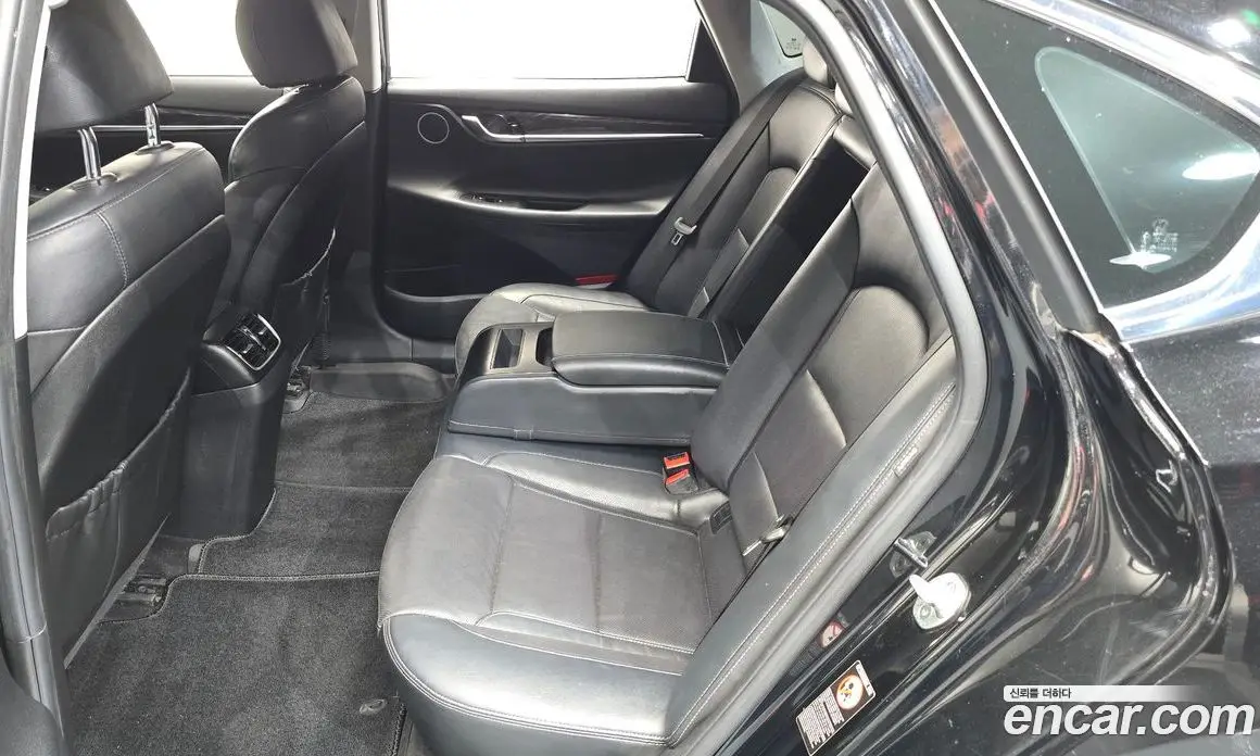 Hyundai Grandeur 2018 2.4 автомат (гидро), фото 11