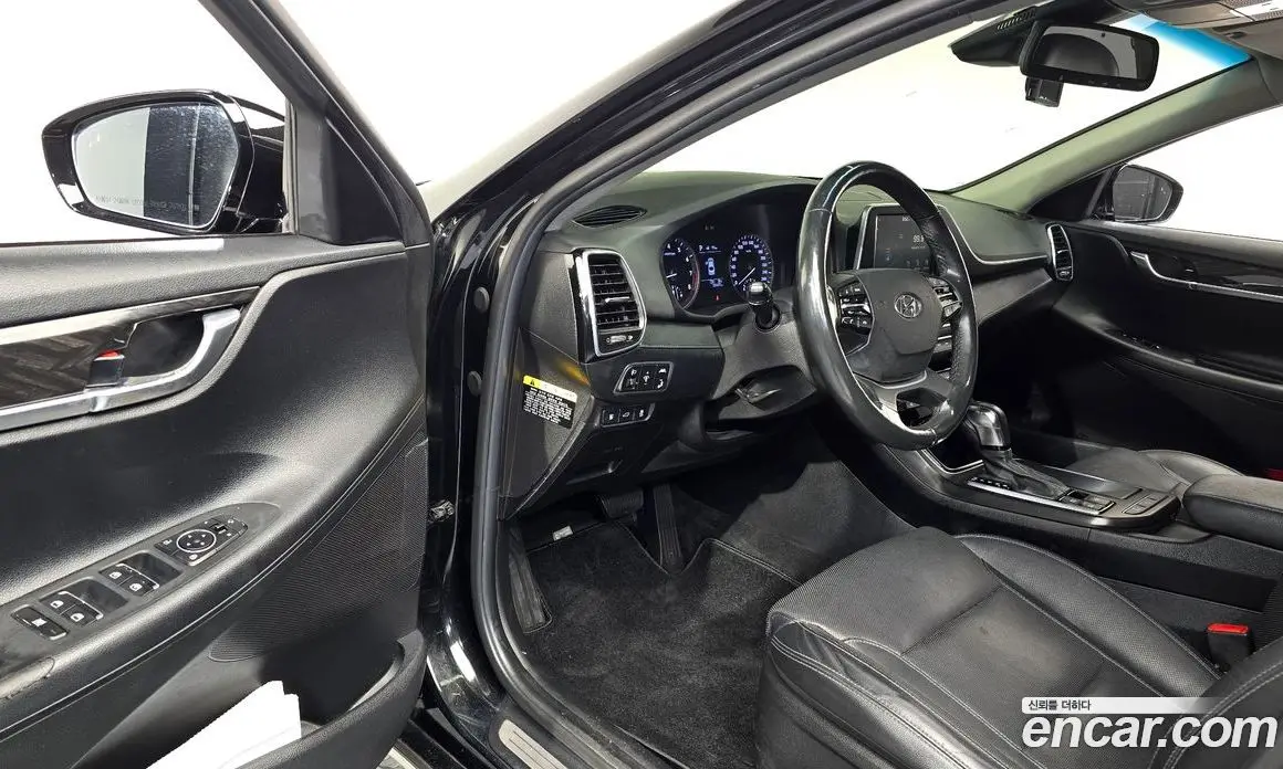 Hyundai Grandeur 2018 2.4 автомат (гидро), фото 10