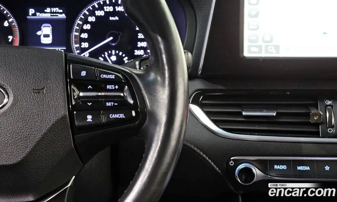 Hyundai Grandeur 2018 2.4 автомат (гидро), фото 13
