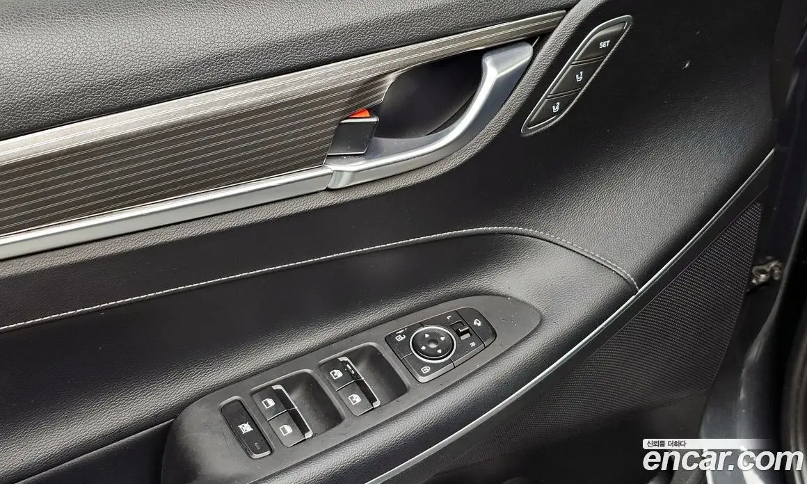 Hyundai Grandeur 2018 2.4 автомат (гидро), фото 14