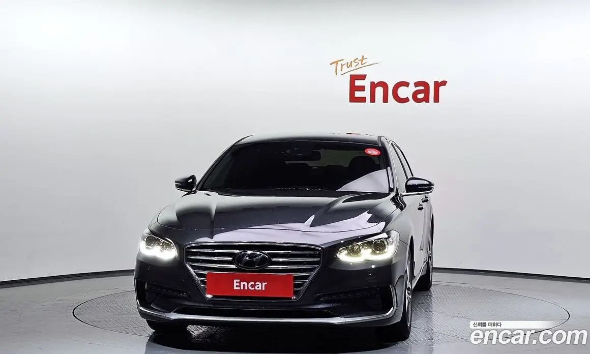 Hyundai Grandeur 2018 2.4 автомат (гидро), фото 3