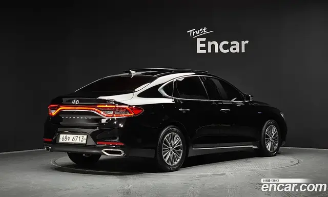 Hyundai Grandeur 2018 2.4 автомат (гидро), миниатюра 2