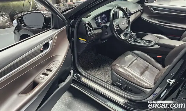 Hyundai Grandeur 2018 2.4 автомат (гидро), миниатюра 11