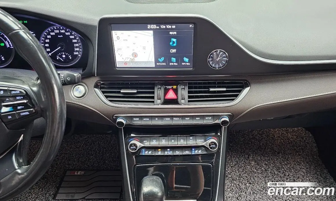 Hyundai Grandeur 2018 2.4 автомат (гидро), фото 15