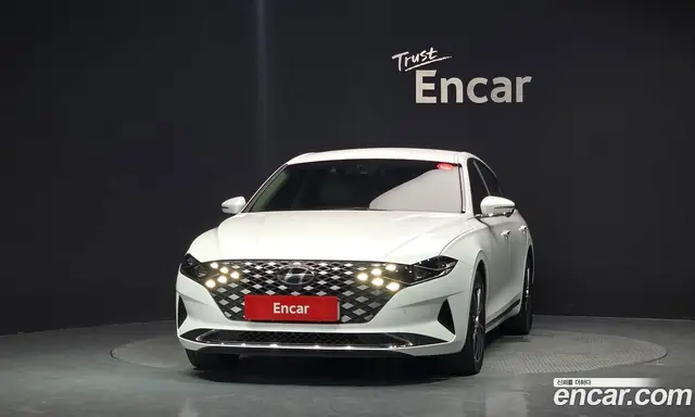 Hyundai Grandeur 2022 2.5 автомат (гидро), миниатюра 3 Hyundai Grandeur 2022 2.5 автомат (гидро), миниатюра 3