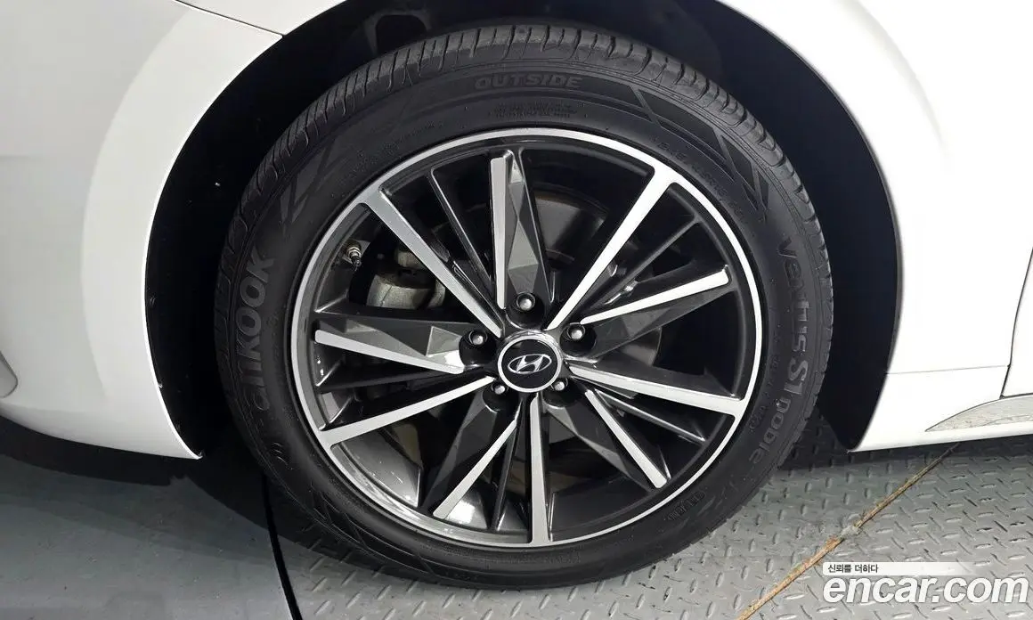 Hyundai Grandeur 2022 2.5 автомат (гидро), фото 5 Hyundai Grandeur 2022 2.5 автомат (гидро), фото 5