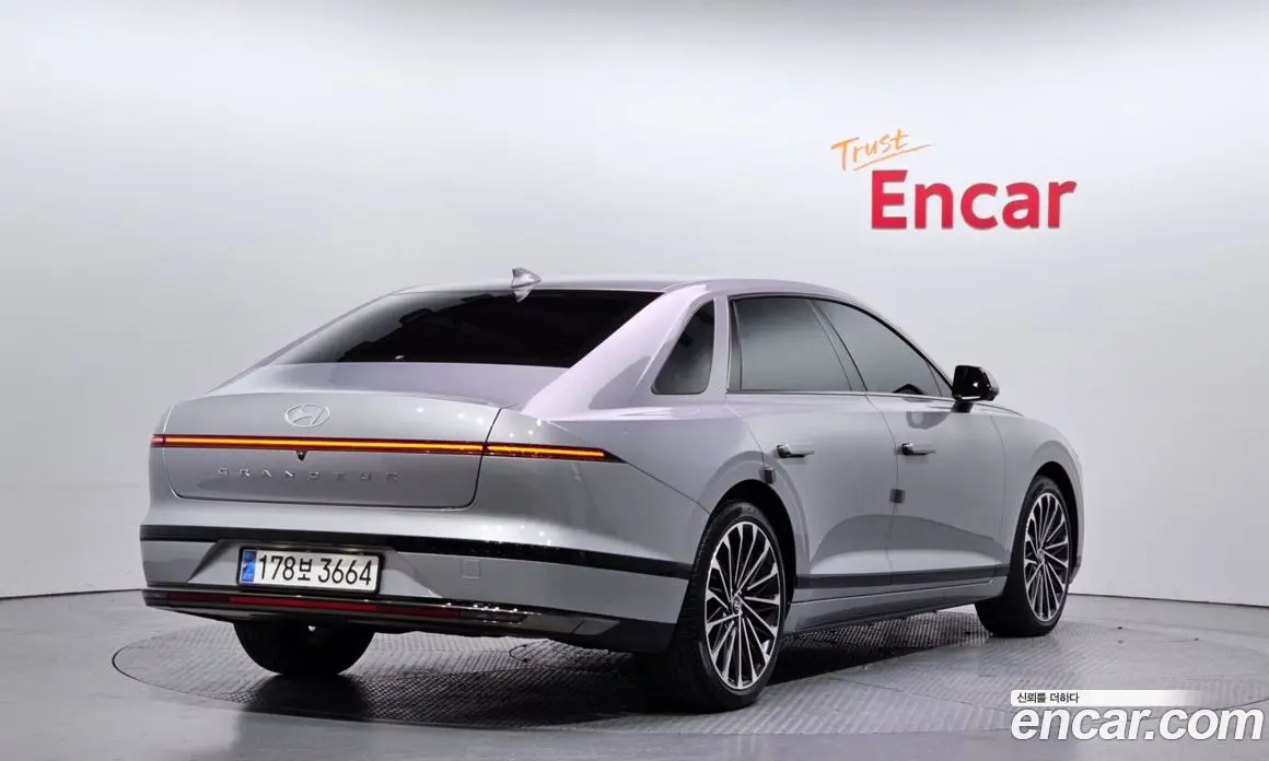 Hyundai Grandeur 2023 1.6 автомат (гидро), фото 2 Hyundai Grandeur 2023 1.6 автомат (гидро), фото 2