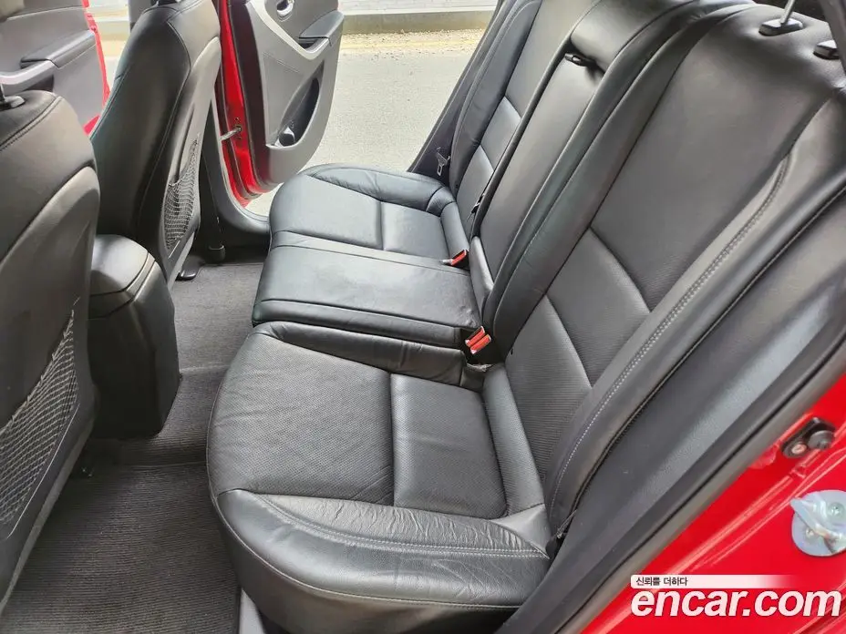 Hyundai i30 2014 1.6 автомат (гидро), фото 11 Hyundai i30 2014 1.6 автомат (гидро), фото 11