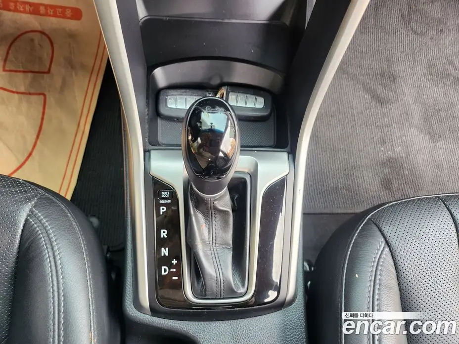 Hyundai i30 2014 1.6 автомат (гидро), фото 16 Hyundai i30 2014 1.6 автомат (гидро), фото 16