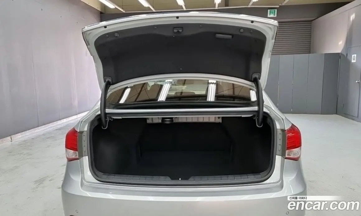 Hyundai i40 2013 1.7 автомат (гидро), фото 12