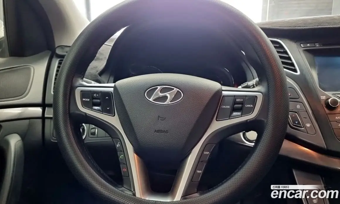 Hyundai i40 2013 1.7 автомат (гидро), фото 13